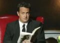 Matthew Perry en una imagen promocional de “Friends”, serie en la que interpretó al personaje de Chandler Bing.