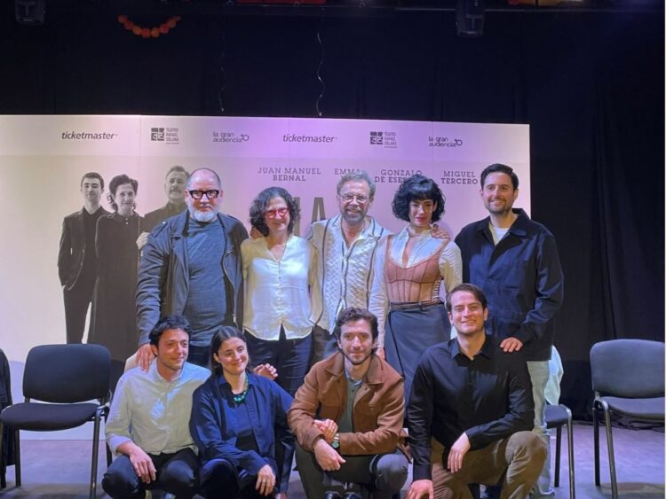 Elenco de La muerte de un viajante, obra de Arthur Miller que estrenará temporada el 16 de octubre en el Teatro Rafael Solana de Ciudad de México.