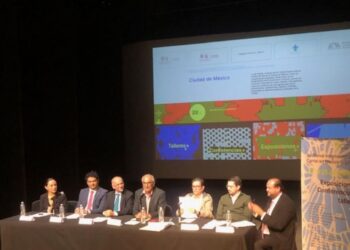 Carteles y propuestas de diseño gráfico forman parte de la 19.ª Bienal Internacional del Cartel en México, que promoverá la cultura de paz con exposiciones, talleres, cine y música en distintas sedes de la Ciudad de México.