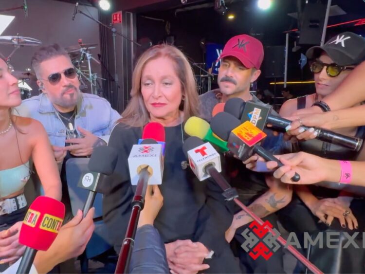 Daniela Romo habla sobre el legado de Tina Galindo y comparte cómo mantiene vivo el recuerdo de la productora teatral, a quien considera una persona fundamental en su vida.