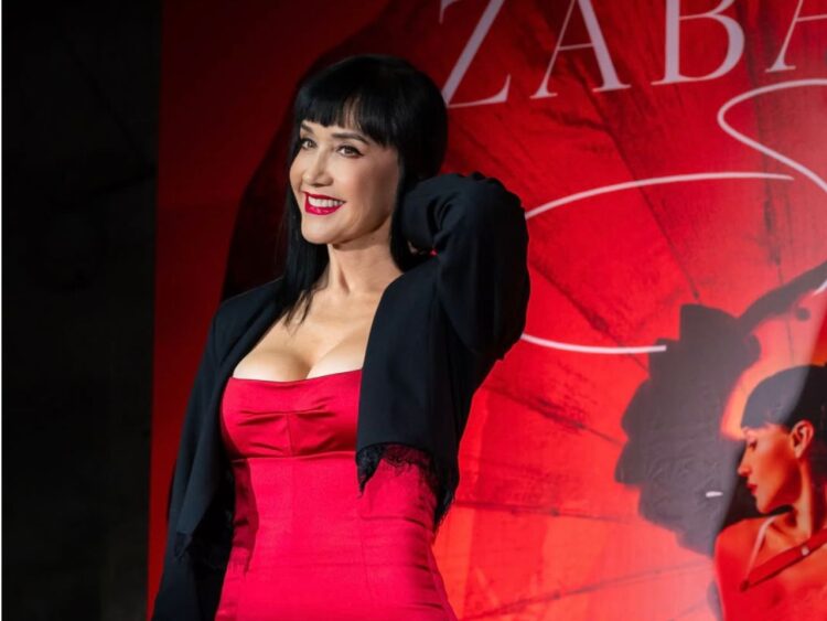Susana Zabaleta durante un encuentro con medios en el que habló sobre su viaje a China, Aleks Syntek y Mujeres Asesinas.