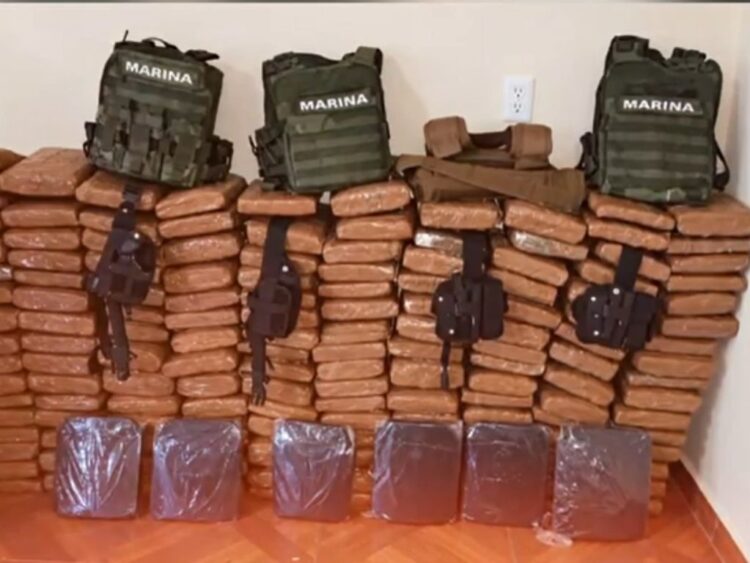 Encuentran 156 paquetes de marihuana en Juchitan Oaxaca. AMEXI Foto Marina