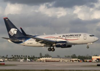 Firman México y Estados Unidos acuerdo que reanuda vuelos del AIFA y de AICM a Estados Unidos.
