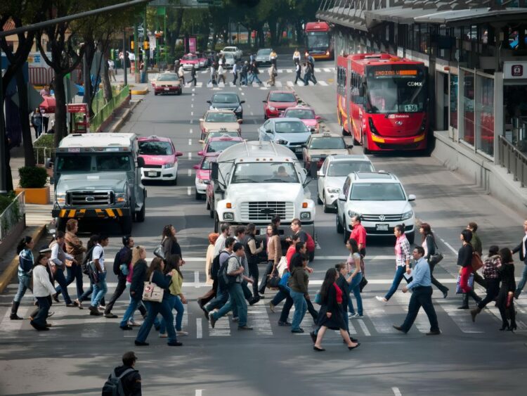 Hoy No Circula 2 de octubre. AMEXI Foto Especial