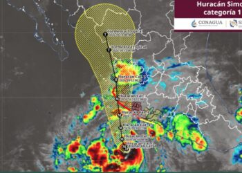 Mapa de la trayectoria del huracán Simon en el océano Pacífico, con su desplazamiento previsto frente a las costas de México.