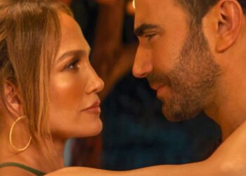 ¿Quién es Brett Goldstein, el actor vinculado al nuevo romance de J.Lo?