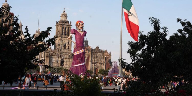 Así luce la Ofrenda Monumental del Zócalo de la CDMX