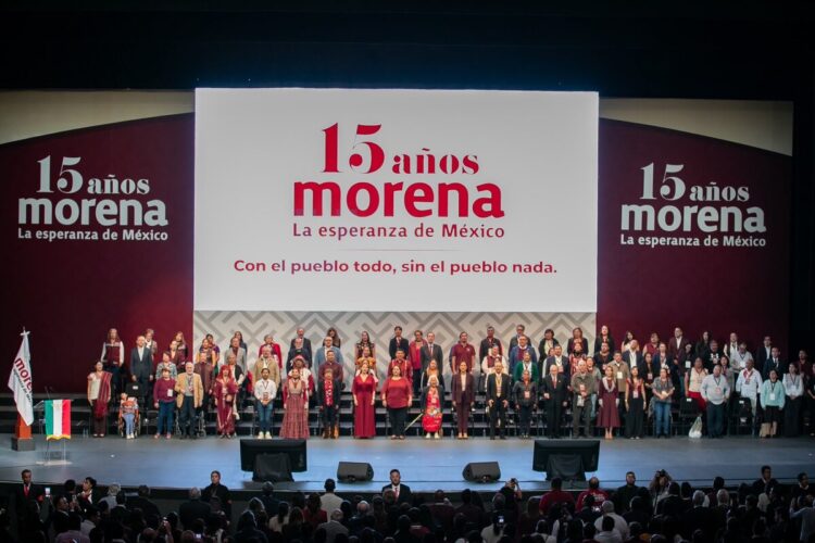 Morena llega a sus XV años en medio de fisuras internas y con sus rémoras (Opinión)