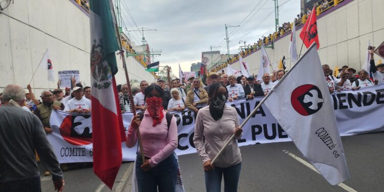 2 de octubre no se olvida; así la marcha conmemorativa en la CDMX