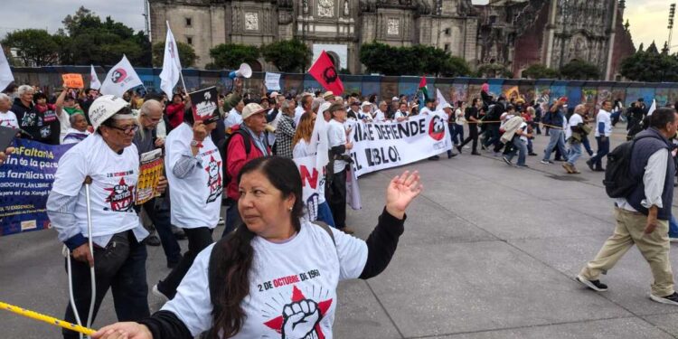 2 de octubre no se olvida; así la marcha conmemorativa en la CDMX