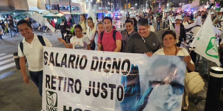 Trabajadores sindicalizados del IMSS regresan a las calles