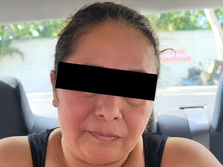 Noemí 'N', alias 'La Patrona', detenida por acusaciones de delincuencia organizada.
