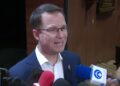 En una entrevista con medios, Ricardo Anaya aseveró que 'la crisis del IMSS rebasó a Zoe Robledo' y pidió su renuncia.