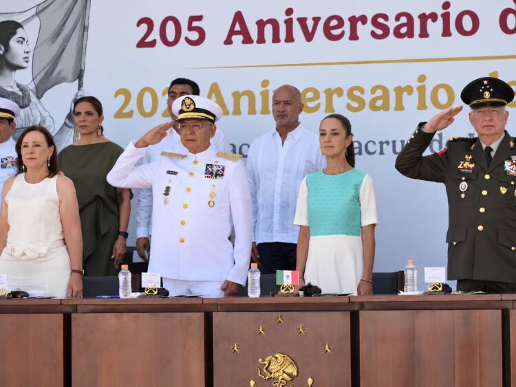 Sheinbaum en defensa de la soberanía nacional en el 205 aniversario de la Armada de México.
