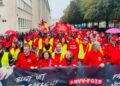 Las manifestaciones convocadas por sindicatos en Bruselas derivaron en fuertes enfrentamientos contra la policía belga. X syndicatFGTB