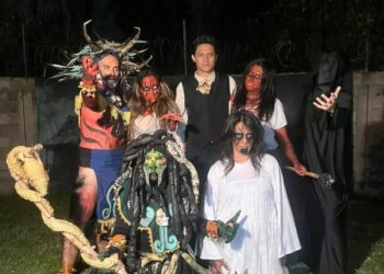 “Sobrenatural” llegará a 500 funciones en Xochimilco con una experiencia teatral que combina terror, brujería e historia. | AMEXI/FOTO: IG @sobrenatural_xochimilco
