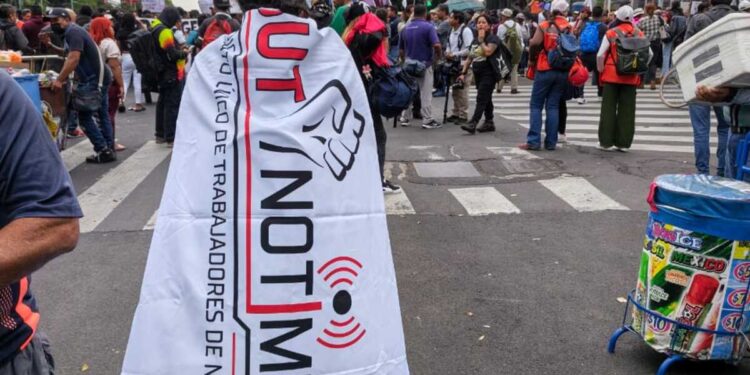 2 de octubre no se olvida; así la marcha conmemorativa en la CDMX