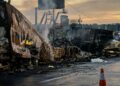 Tráileres incendiados tras un choque en la México-Toluca. 27 de octubre de 2026. AMEXI Foto Especial