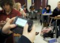 La UNAM define el uso de celulares y dispositivos móviles en las aulas, para fortalecer la enseñanza. AMEXI Foto UNAM