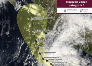 Mapa con la trayectoria pronosticada del huracán Vance en el océano Pacífico y su evolución a sistema postropical.