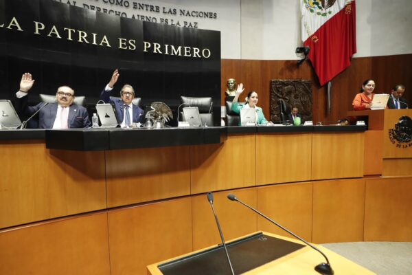 Senado avala Cédula Única Catastral y Registral entre acusaciones de “predialazo”. AMEXI/Foto: Corresponsal