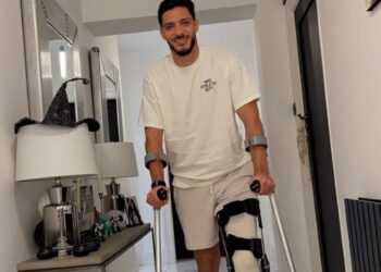 Raúl Jiménez en sus redes sociales comparte el día uno de su recuperación