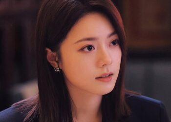 Zhao Jinmai, actriz china protagonista del c-drama “Irremplazable” (2026), en una fotografía promocional.
