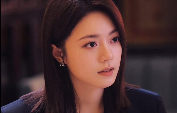 Zhao Jinmai, actriz china protagonista del c-drama “Irremplazable” (2026), en una fotografía promocional.