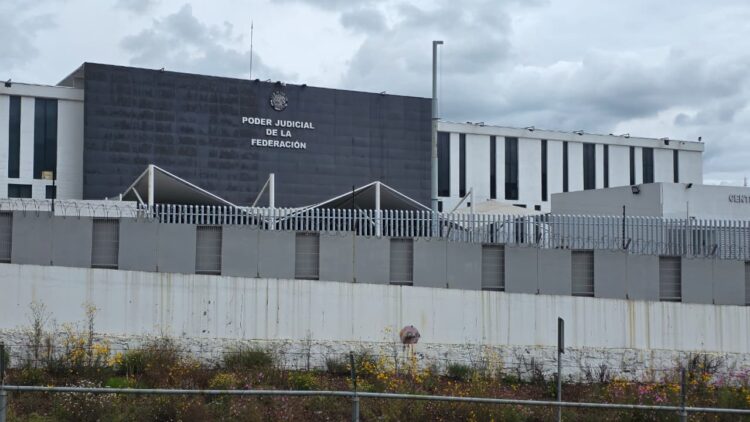Vinculan a proceso a El Capitán Sol por huachicol fiscal