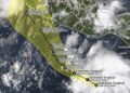 Mapa con la trayectoria pronosticada de la depresión tropical Veintiuno-E frente a las costas del Pacífico mexicano.