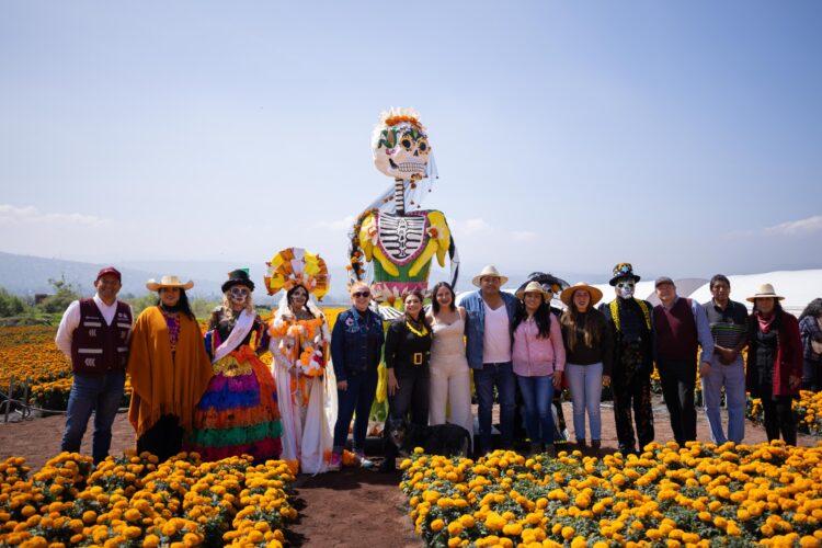 En el Día de Muertos la CDMX busca romper récord Guinness con la Catrina más alta