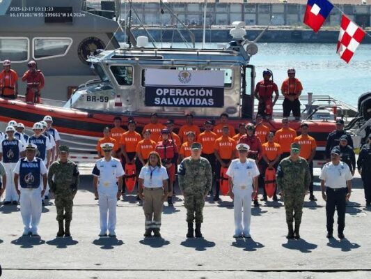 En las tareas de búsqueda participaron unidades marítimas y aéreas de México y Estados Unidos. AMEXI/Foto: Secretaría de Marina