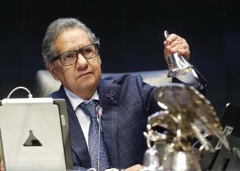 Presidente del Senado llama a anteponer soberanía y protección de mexicanos