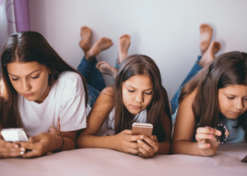 Plataformas digitales tienen un mes para ofrecer espacios seguros para infancias: Sheinbaum